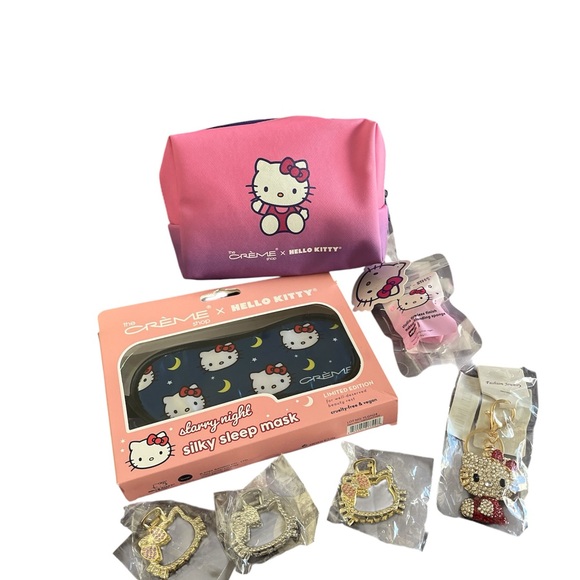 Hello Kitty Pink Cosmetic Bag - 7 Piece Bundle - NWT - Picture 1 of 6